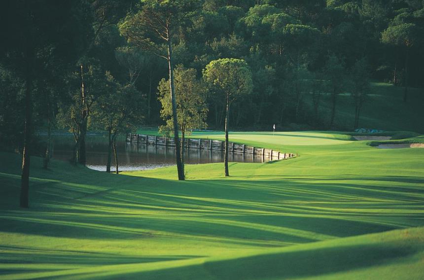https://golftravelpeople.agiledigitalsolutions.co.uk/wp-content/uploads/2019/04/PGA-Catalunya-Stadium-Course-3.jpg