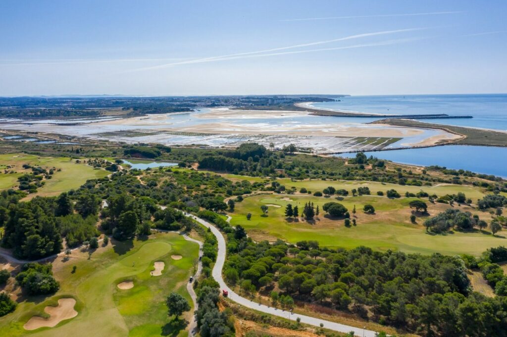 https://golftravelpeople.agiledigitalsolutions.co.uk/wp-content/uploads/2019/04/Palmares-Oecean-Living-and-Golf-Palmares-Golf-Club-Lagos-West-Algarve-35-1024x681.jpg