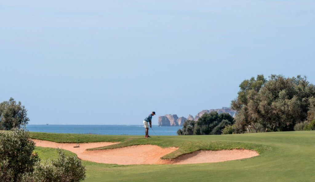https://golftravelpeople.agiledigitalsolutions.co.uk/wp-content/uploads/2019/04/Palmares-Oecean-Living-and-Golf-Palmares-Golf-Club-Lagos-West-Algarve-43-1024x593.jpg