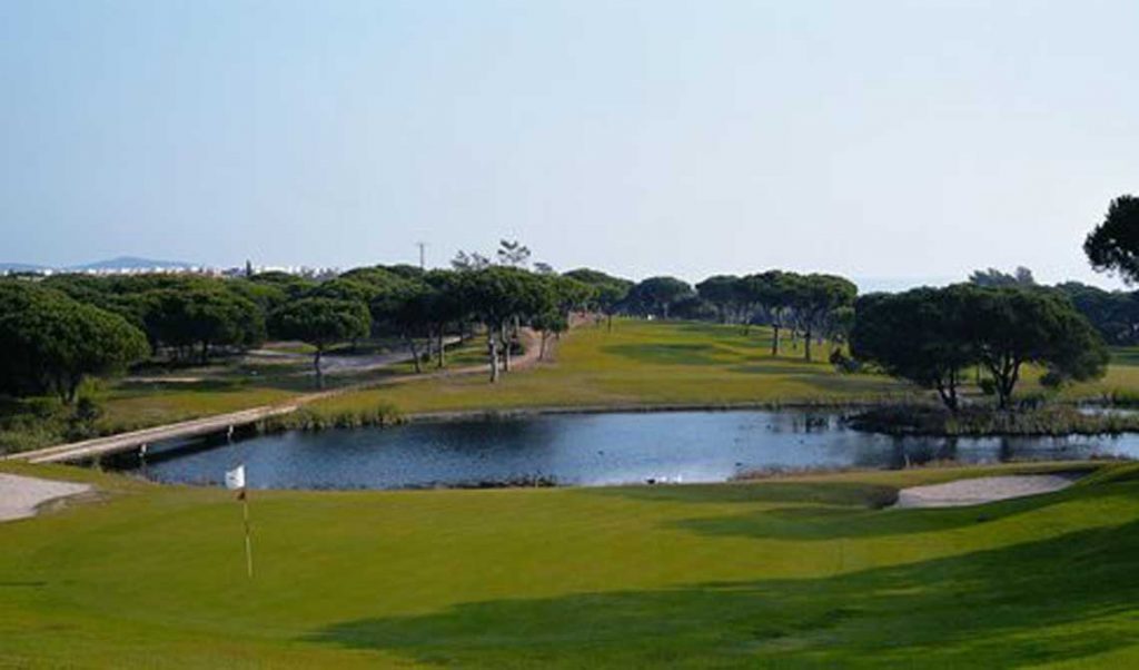 https://golftravelpeople.agiledigitalsolutions.co.uk/wp-content/uploads/2019/04/Pestana-Vila-Sol-Golf-Club-12-7-1024x602.jpg