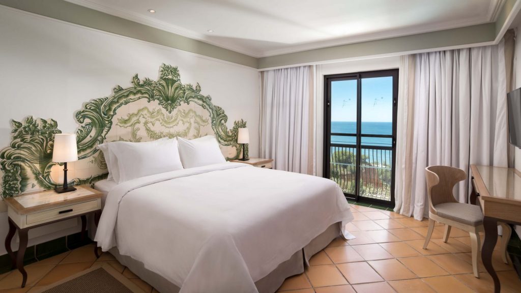https://golftravelpeople.agiledigitalsolutions.co.uk/wp-content/uploads/2019/04/Pine-Cliffs-Hotel-a-Luxury-Collection-Resort-Bedrooms-2-1024x576.jpg