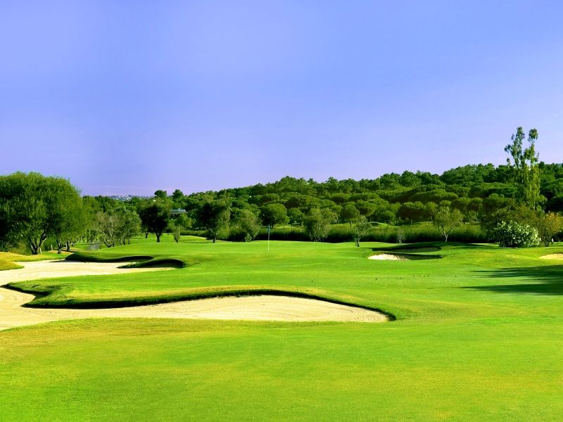 https://golftravelpeople.agiledigitalsolutions.co.uk/wp-content/uploads/2019/04/Pinheiros-Altos-Golf-Club-Olives-Course-4.jpg
