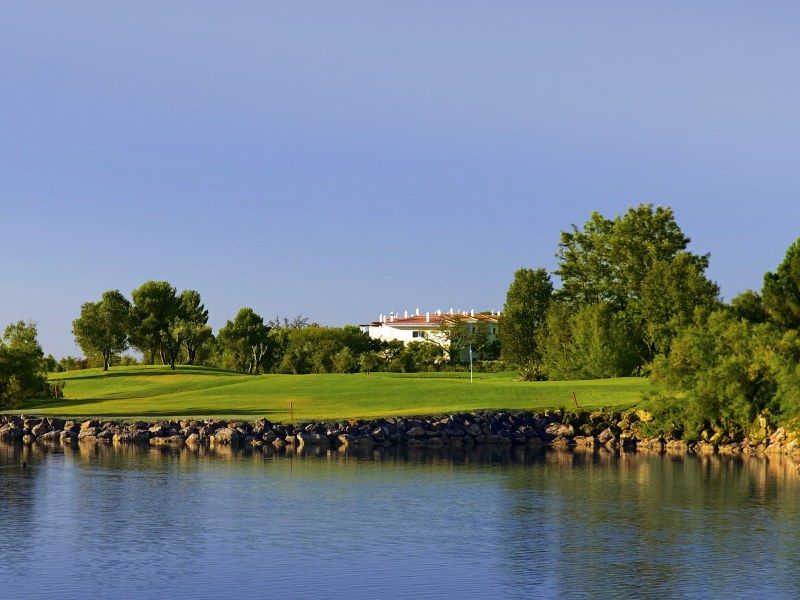 https://golftravelpeople.agiledigitalsolutions.co.uk/wp-content/uploads/2019/04/Pinheiros-Altos-Golf-Club-Olives-Course-5.jpg