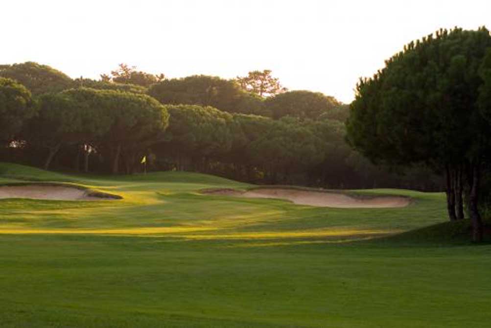 https://golftravelpeople.agiledigitalsolutions.co.uk/wp-content/uploads/2019/04/Quinta-da-Marinha-Golf-Club-7.jpg