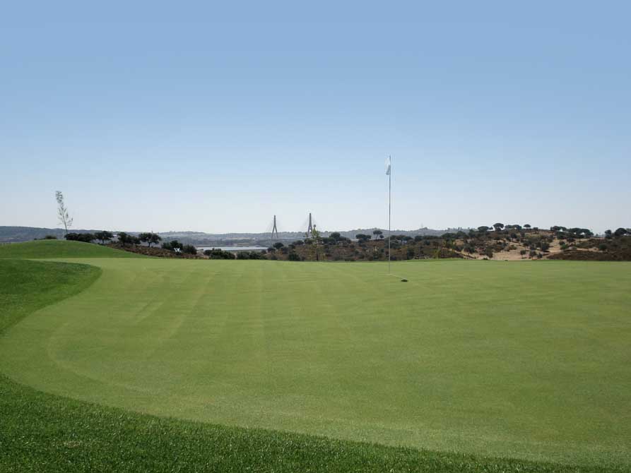 https://golftravelpeople.agiledigitalsolutions.co.uk/wp-content/uploads/2019/04/Quinta-do-Vale-Golf-Club-7.jpg