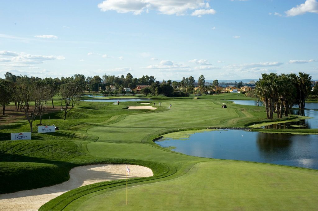 https://golftravelpeople.agiledigitalsolutions.co.uk/wp-content/uploads/2019/04/Real-Club-Seville-13-1024x682.jpeg