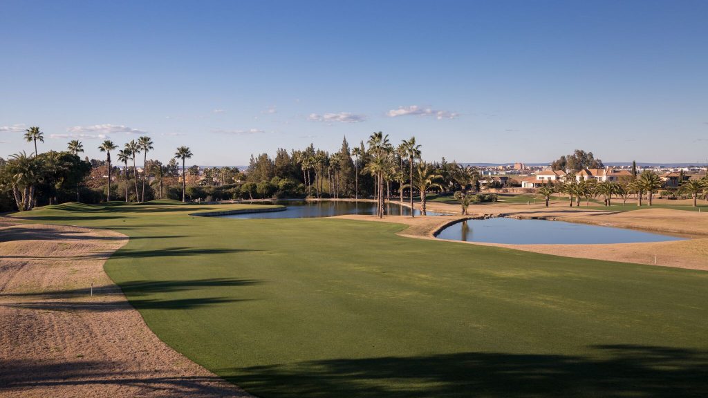 https://golftravelpeople.agiledigitalsolutions.co.uk/wp-content/uploads/2019/04/Real-Club-Seville-Winter-Conditions-13-1024x576.jpeg
