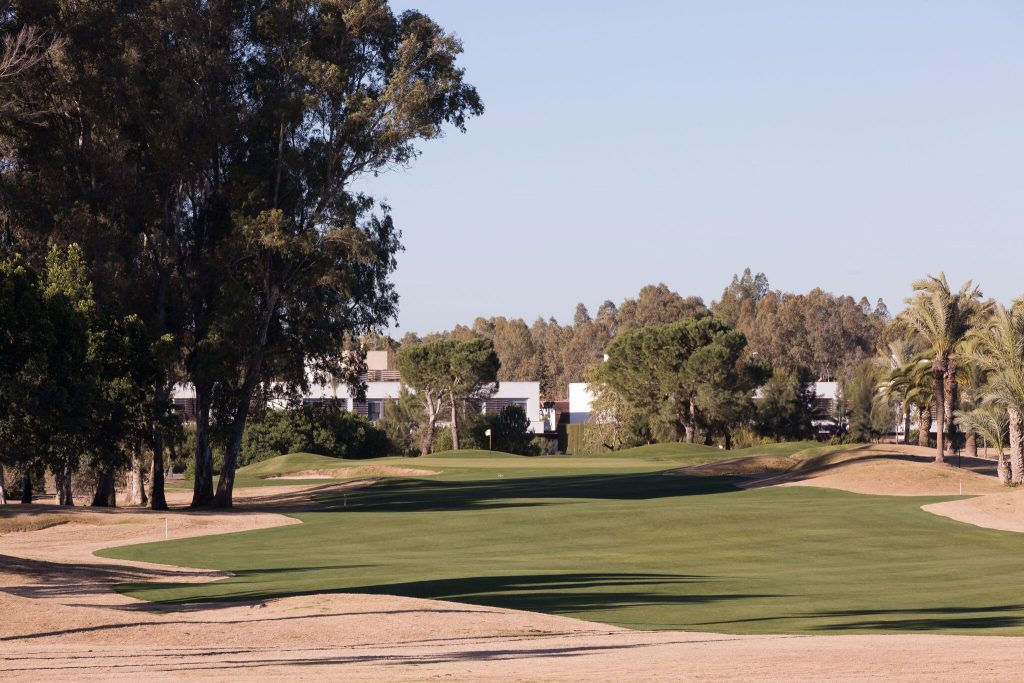 https://golftravelpeople.agiledigitalsolutions.co.uk/wp-content/uploads/2019/04/Real-Club-Seville-Winter-Conditions-19-1024x683.jpeg