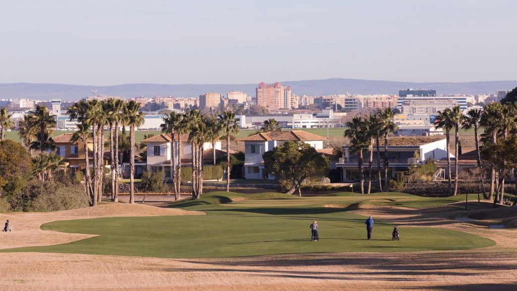 https://golftravelpeople.agiledigitalsolutions.co.uk/wp-content/uploads/2019/04/Real-Club-Seville-Winter-Conditions-7-1024x576.jpeg