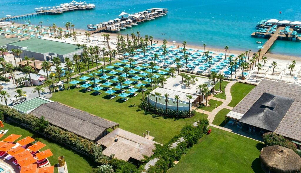 https://golftravelpeople.agiledigitalsolutions.co.uk/wp-content/uploads/2019/04/Regnum-Carya-Hotel-Belek-1-1-1024x590.jpg