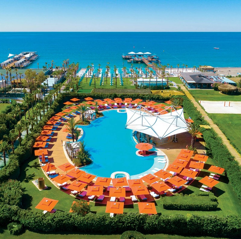 https://golftravelpeople.agiledigitalsolutions.co.uk/wp-content/uploads/2019/04/Regnum-Carya-Hotel-Belek-Beach-and-Swimming-Pools-8.jpg