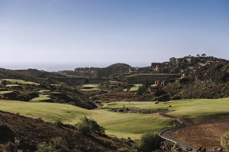 https://golftravelpeople.agiledigitalsolutions.co.uk/wp-content/uploads/2019/04/Salobre-Resort-and-Serenity-Salobre-Golf-Courses-1.jpg