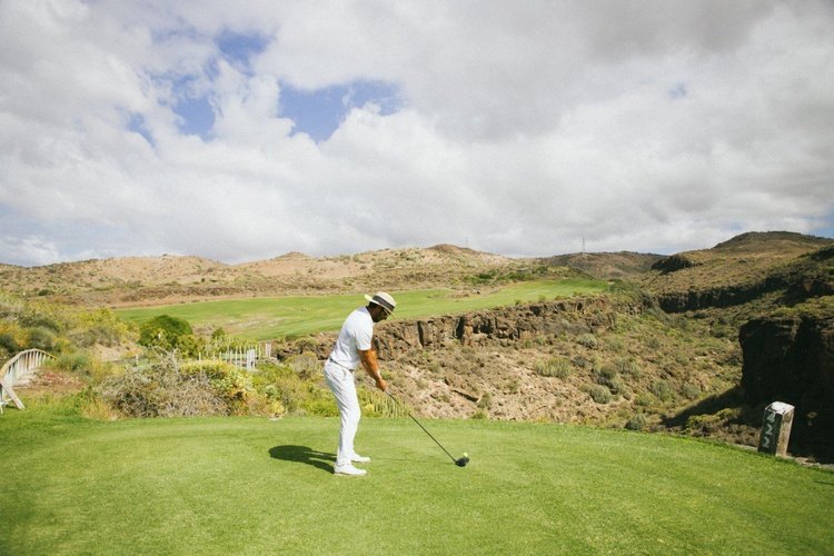 https://golftravelpeople.agiledigitalsolutions.co.uk/wp-content/uploads/2019/04/Salobre-Resort-and-Serenity-Salobre-Golf-Courses-4.jpg