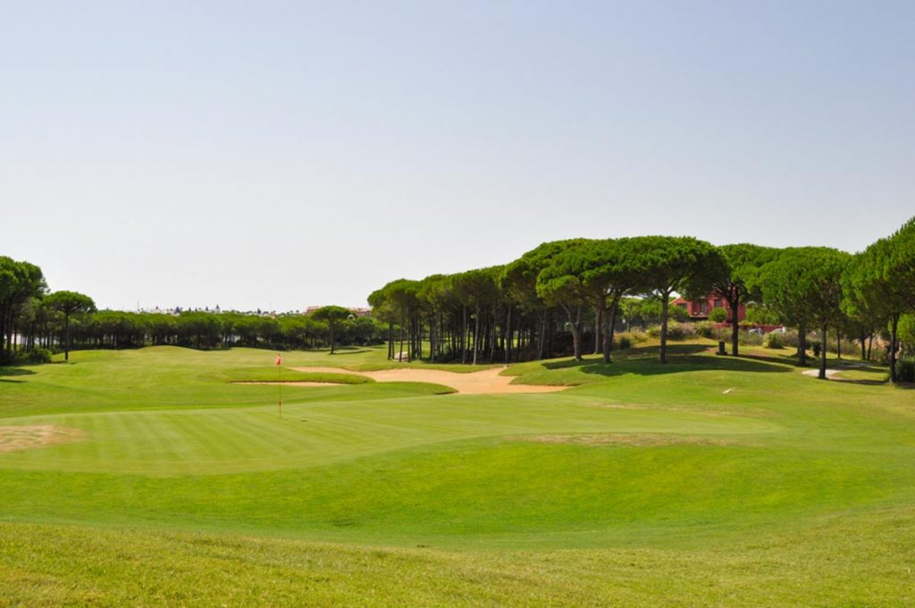 https://golftravelpeople.agiledigitalsolutions.co.uk/wp-content/uploads/2019/04/Sancti-Petri-Hills-Golf-Club-141-1024x680.jpg