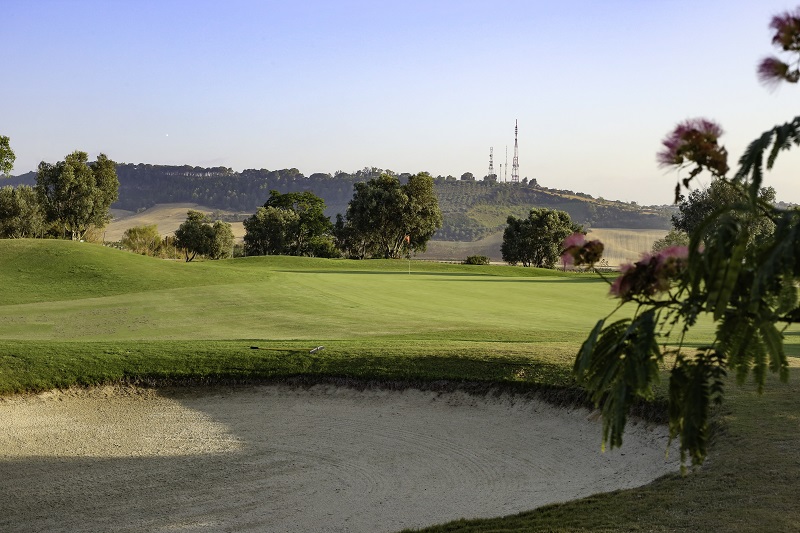 https://golftravelpeople.agiledigitalsolutions.co.uk/wp-content/uploads/2019/04/Sherry-Golf-Jerez-New-3.jpg