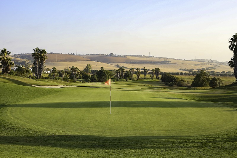 https://golftravelpeople.agiledigitalsolutions.co.uk/wp-content/uploads/2019/04/Sherry-Golf-Jerez-New-5.jpg