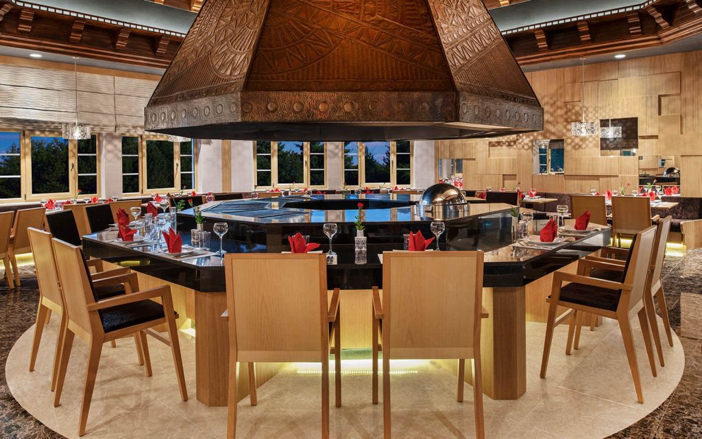 https://golftravelpeople.agiledigitalsolutions.co.uk/wp-content/uploads/2019/04/Sirene-Belek-Hotel-Bars-and-Restaurants-27-1024x640.jpg