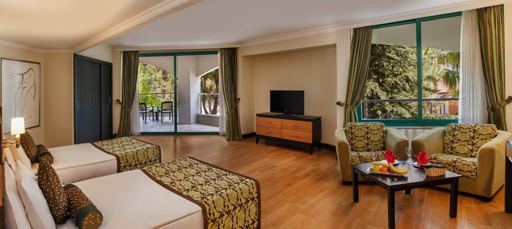 https://golftravelpeople.agiledigitalsolutions.co.uk/wp-content/uploads/2019/04/Sirene-Belek-Hotel-Bedrooms-and-Suites-25-1024x459.jpg