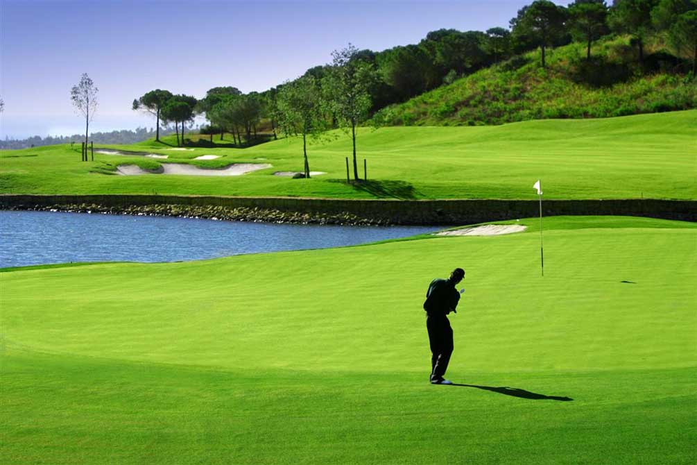 https://golftravelpeople.agiledigitalsolutions.co.uk/wp-content/uploads/2019/04/Spains-Finest-San-Roque-Golf-Club-Old-Course.jpg