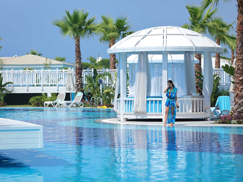 https://golftravelpeople.agiledigitalsolutions.co.uk/wp-content/uploads/2019/04/Sueno-Deluxe-Belek-Swimming-Pools-4.jpg