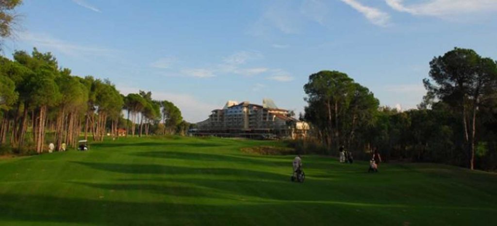 https://golftravelpeople.agiledigitalsolutions.co.uk/wp-content/uploads/2019/04/Sueno-Dunes-Pines-Golf-Course-3-1024x465.jpg