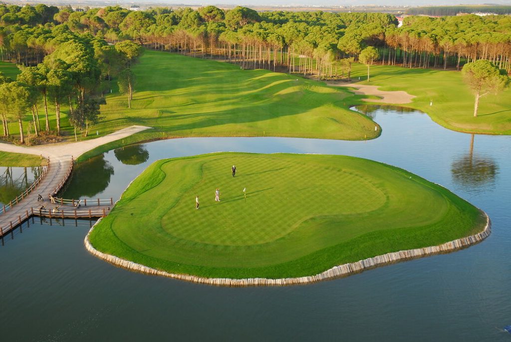 https://golftravelpeople.agiledigitalsolutions.co.uk/wp-content/uploads/2019/04/Sueno-Golf-Club-Belek-Dunes-Course-1-3-1024x685.jpg