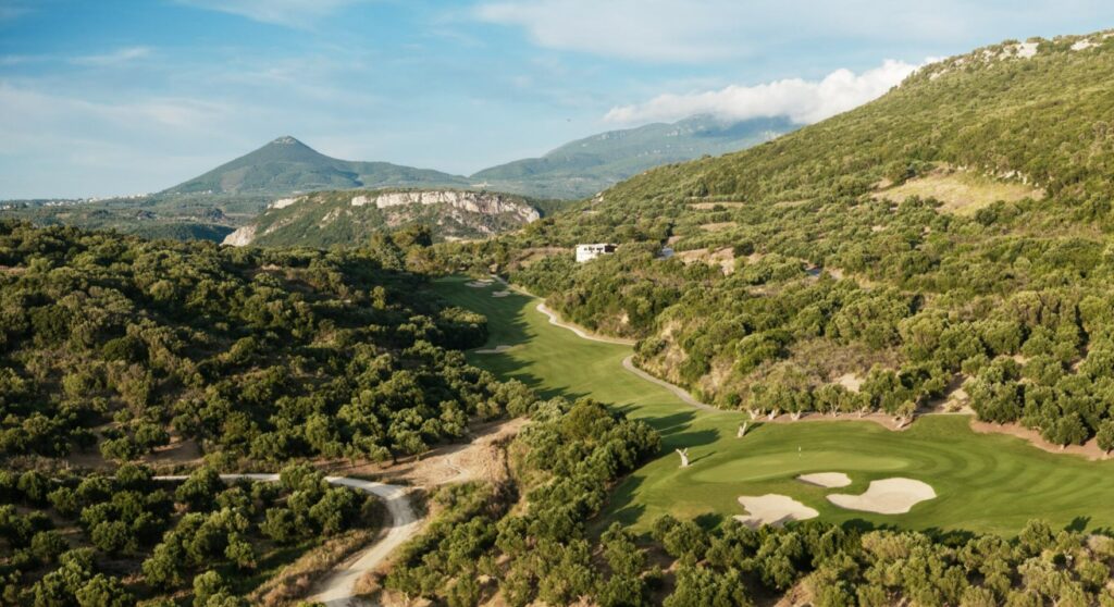 https://golftravelpeople.agiledigitalsolutions.co.uk/wp-content/uploads/2019/04/The-Bay-Course-at-Costa-Navarino-Greece-19-1024x558.jpg