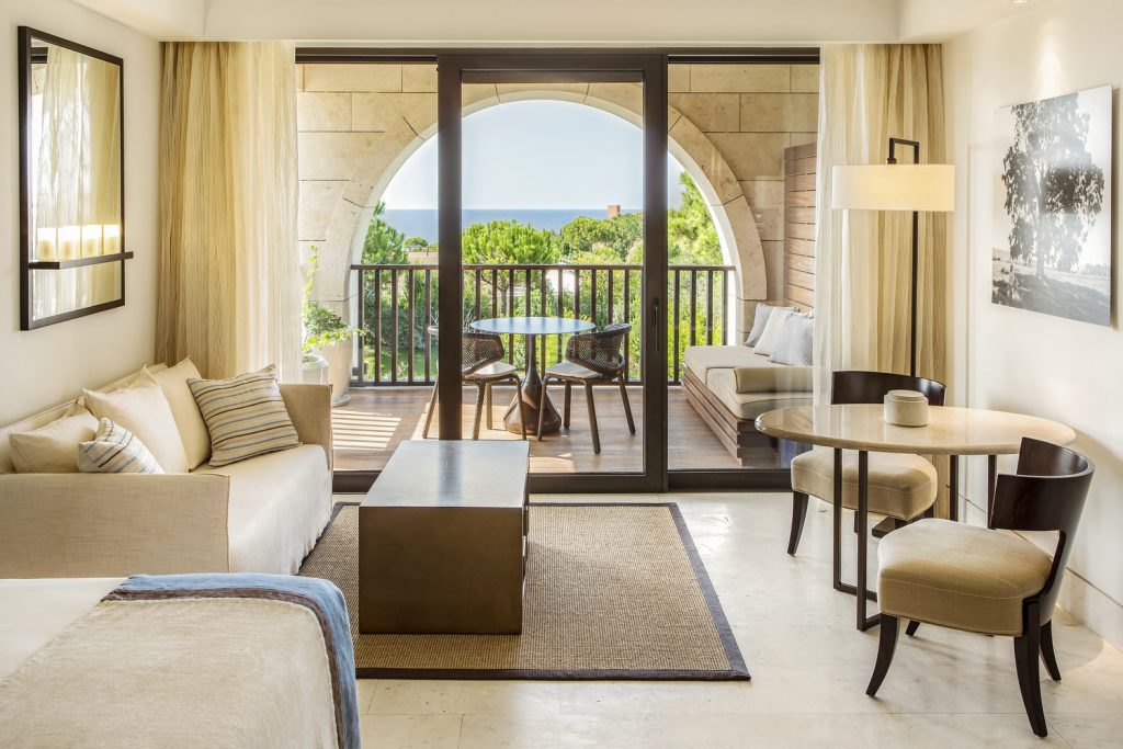 https://golftravelpeople.agiledigitalsolutions.co.uk/wp-content/uploads/2019/04/The-Romanos-Luxury-Collection-Resort-at-Costa-Navarino-Deluxe-Sea-Room-1024x683.jpg