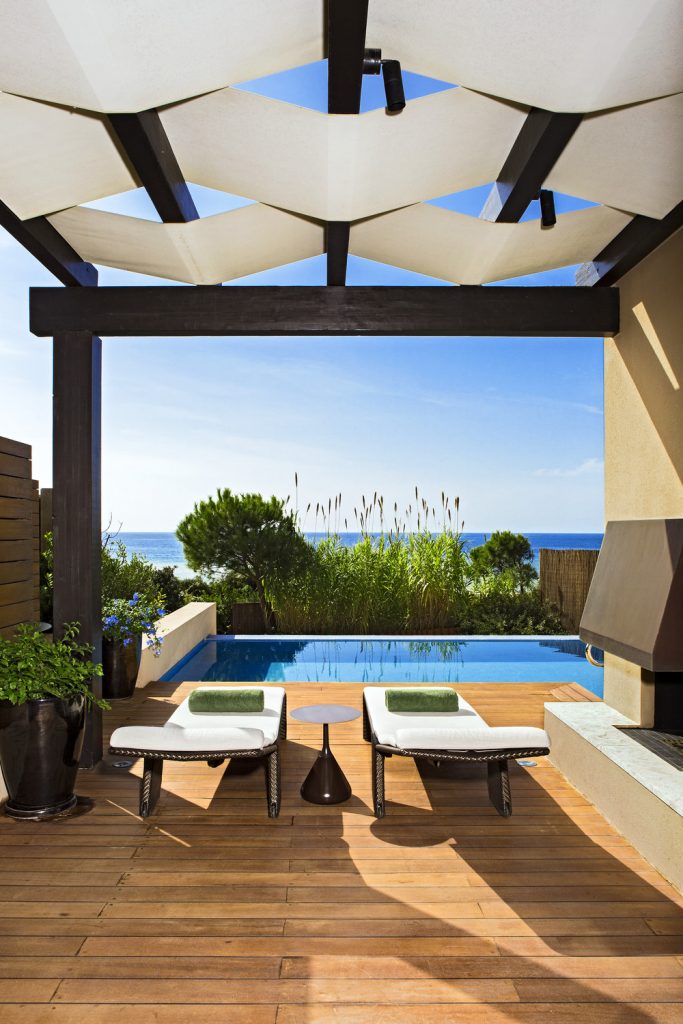 https://golftravelpeople.agiledigitalsolutions.co.uk/wp-content/uploads/2019/04/The-Romanos-Luxury-Collection-Resort-at-Costa-Navarino-Grand-Infinity-Suite-Sea-Terrace-683x1024.jpg