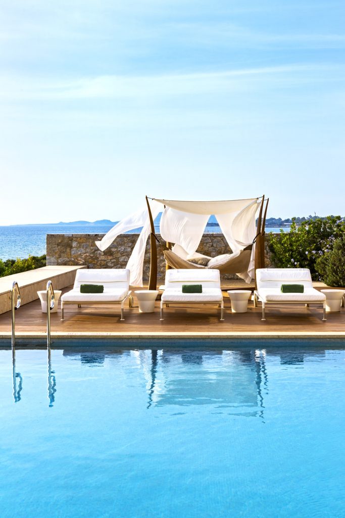 https://golftravelpeople.agiledigitalsolutions.co.uk/wp-content/uploads/2019/04/The-Romanos-Luxury-Collection-Resort-at-Costa-Navarino-Koroni-Royal-Villa-Pool-2-683x1024.jpg