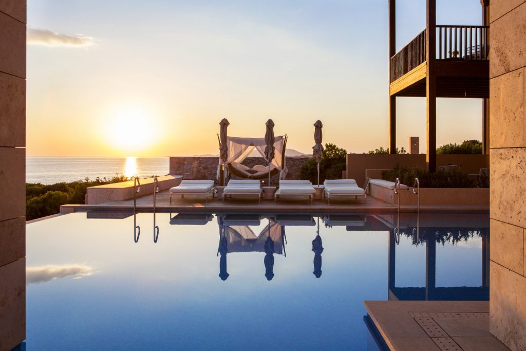 https://golftravelpeople.agiledigitalsolutions.co.uk/wp-content/uploads/2019/04/The-Romanos-Luxury-Collection-Resort-at-Costa-Navarino-Koroni-Villa-pool-area-1024x683.jpg