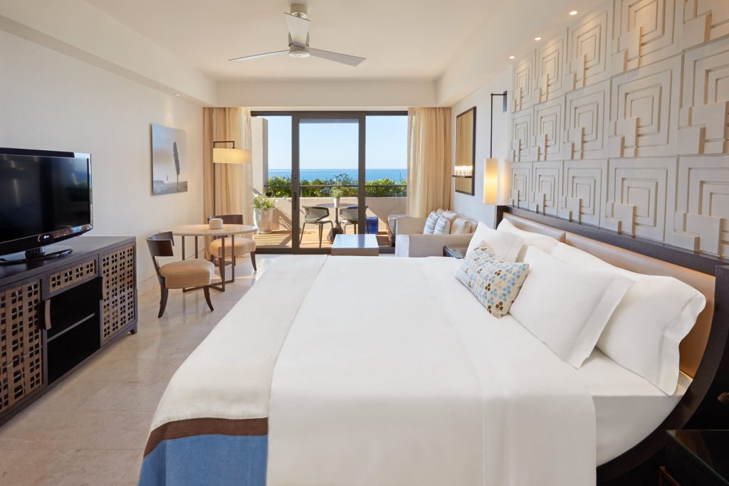 https://golftravelpeople.agiledigitalsolutions.co.uk/wp-content/uploads/2019/04/The-Romanos-Luxury-Collection-Resort-at-Costa-Navarino-Premium-Deluxe-Room-1024x683.jpg