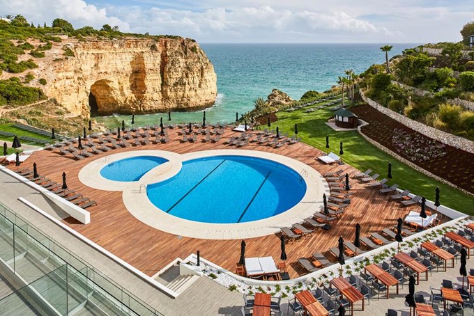 https://golftravelpeople.agiledigitalsolutions.co.uk/wp-content/uploads/2019/04/Tivoli-Carvoeiro-Hotel-Algarve-1.jpg