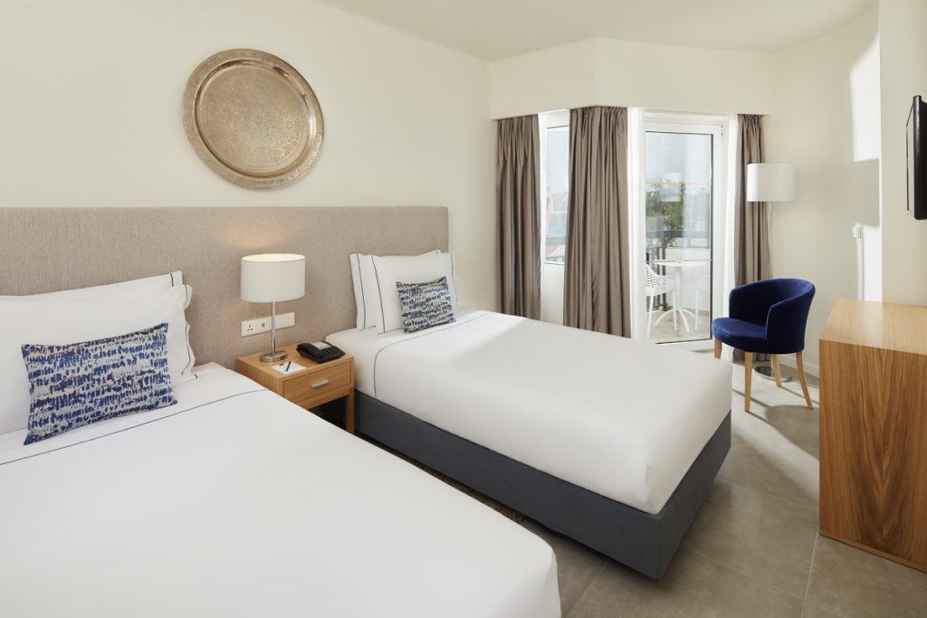 https://golftravelpeople.agiledigitalsolutions.co.uk/wp-content/uploads/2019/04/Tivoli-Lagos-Hotel_PREMIER_FAMILY_POOL_ROOOM_2-1024x683.jpg