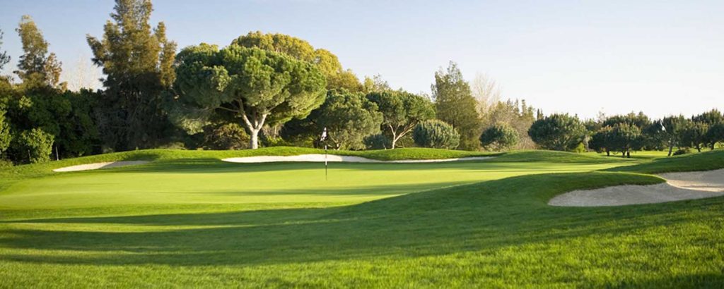 https://golftravelpeople.agiledigitalsolutions.co.uk/wp-content/uploads/2019/04/Vale-do-Lobo-Golf-Club-4-1024x410.jpg