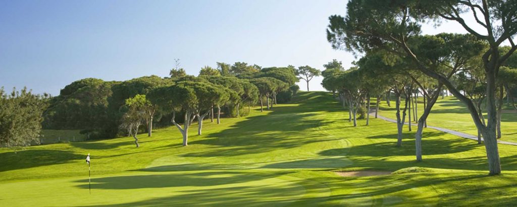 https://golftravelpeople.agiledigitalsolutions.co.uk/wp-content/uploads/2019/04/Vale-do-Lobo-Golf-Club-8-1024x410.jpg
