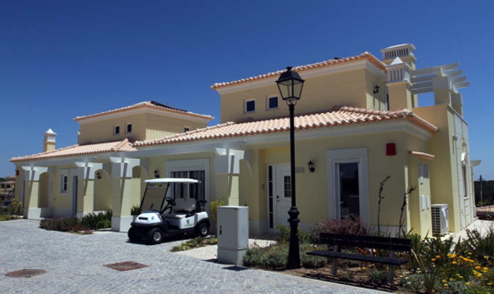 https://golftravelpeople.agiledigitalsolutions.co.uk/wp-content/uploads/2019/05/Castro-Marim-Golf-Club-VILLAGE-HOUSES-T2-T3-4.jpg