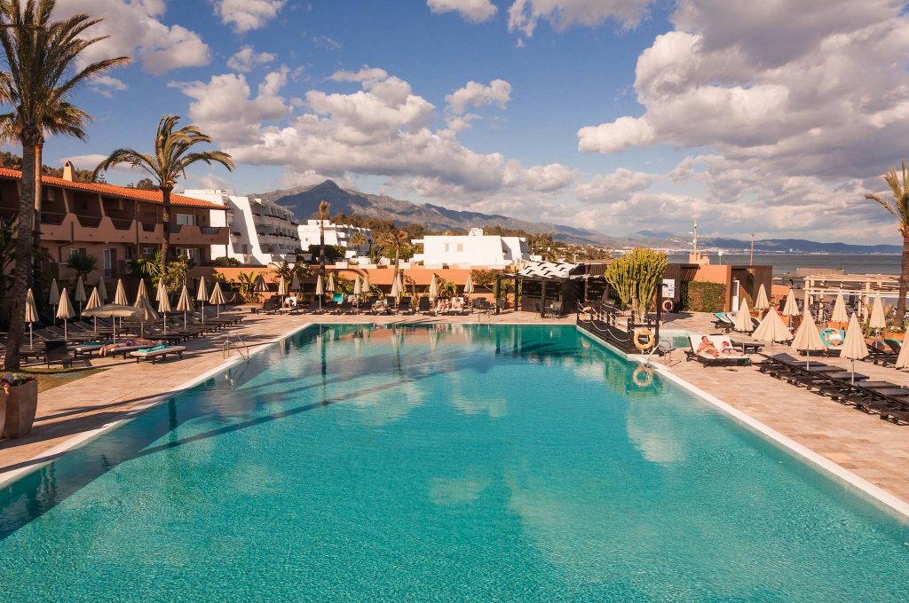 https://golftravelpeople.agiledigitalsolutions.co.uk/wp-content/uploads/2019/05/Guadalmina-Hotel-Spa-and-Golf-Resort-Swimming-Pools-3-1024x680.jpg