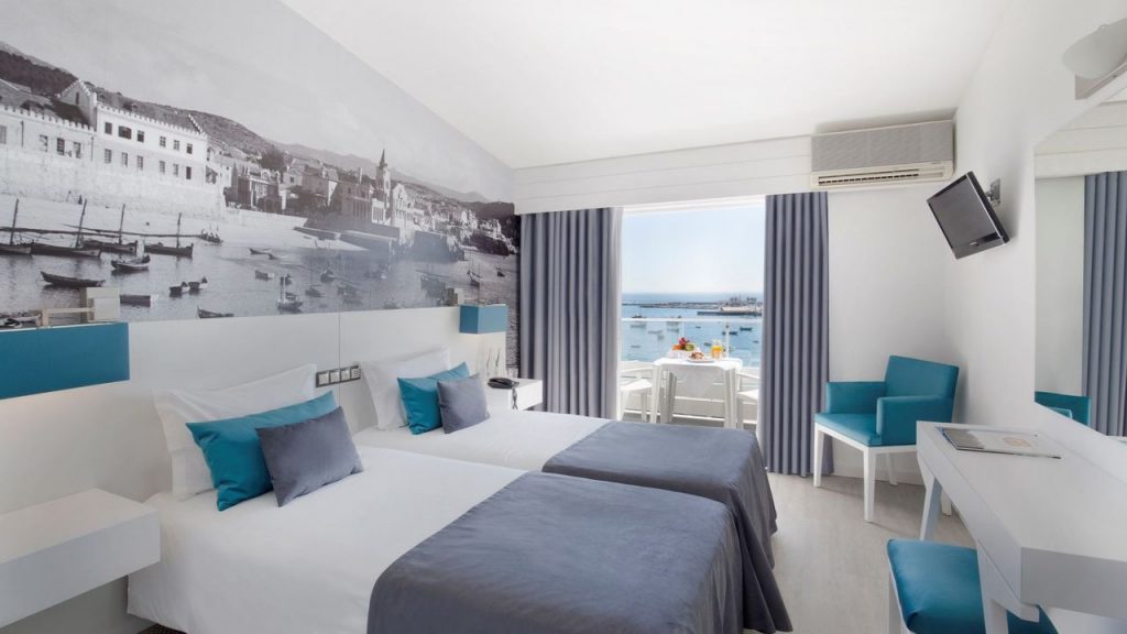 https://golftravelpeople.agiledigitalsolutions.co.uk/wp-content/uploads/2019/05/Hotel-Baia-Cascais-Bedrooms-6-1024x576.jpg