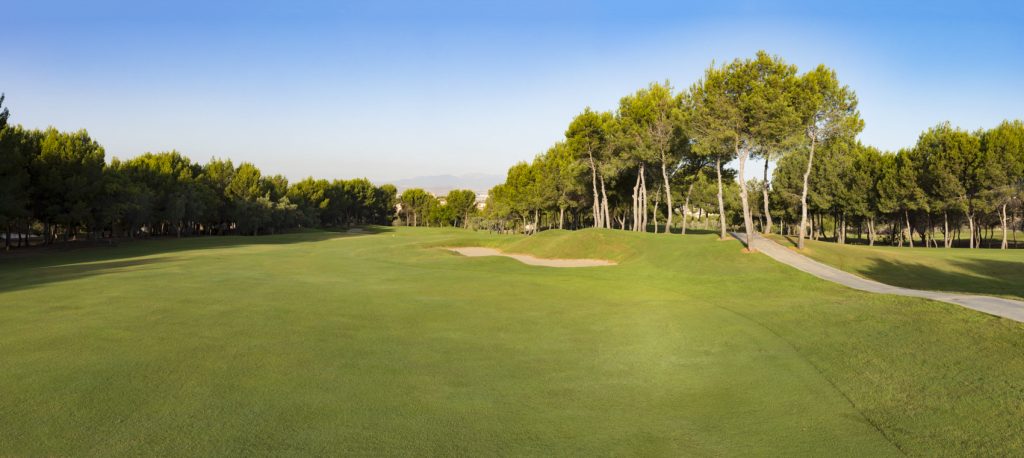 https://golftravelpeople.agiledigitalsolutions.co.uk/wp-content/uploads/2019/06/Altorreal-Golf-Club-Murcia-New-18-1024x458.jpg