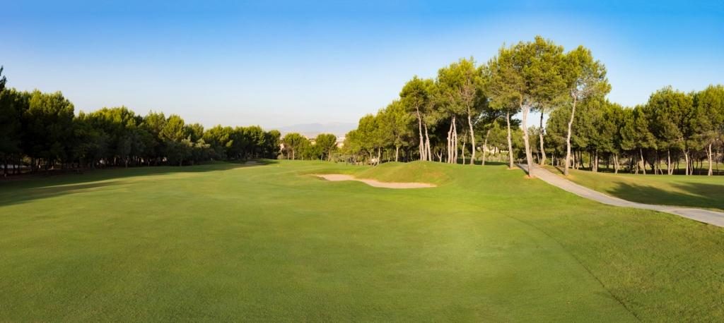 https://golftravelpeople.agiledigitalsolutions.co.uk/wp-content/uploads/2019/06/Altorreal-Golf-Club-Murcia-New-20-1024x458.jpg