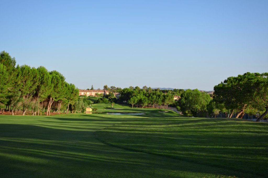 https://golftravelpeople.agiledigitalsolutions.co.uk/wp-content/uploads/2019/06/Altorreal-Golf-Club-Murcia-New-8-1024x683.jpg