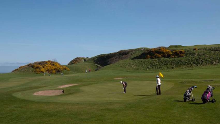 https://golftravelpeople.agiledigitalsolutions.co.uk/wp-content/uploads/2019/07/Ballycastle-Golf-Club-Northern-Ireland-1.jpg