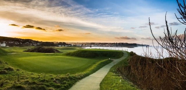 https://golftravelpeople.agiledigitalsolutions.co.uk/wp-content/uploads/2019/07/Ballycastle-Golf-Club-Northern-Ireland-4.jpg