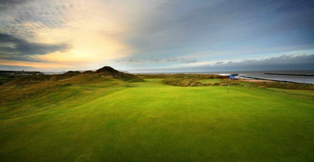 https://golftravelpeople.agiledigitalsolutions.co.uk/wp-content/uploads/2019/07/Castlerock-Golf-Club-Bann-Course-Northern-Ireland-2-1-1024x529.jpg