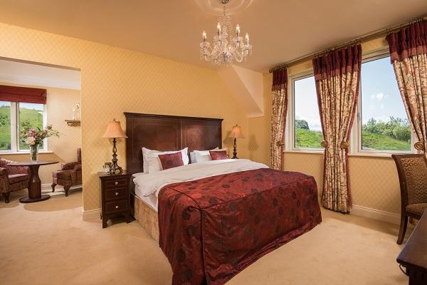 https://golftravelpeople.agiledigitalsolutions.co.uk/wp-content/uploads/2019/07/Lough-Erne-Resort-Bedrooms-1.jpg