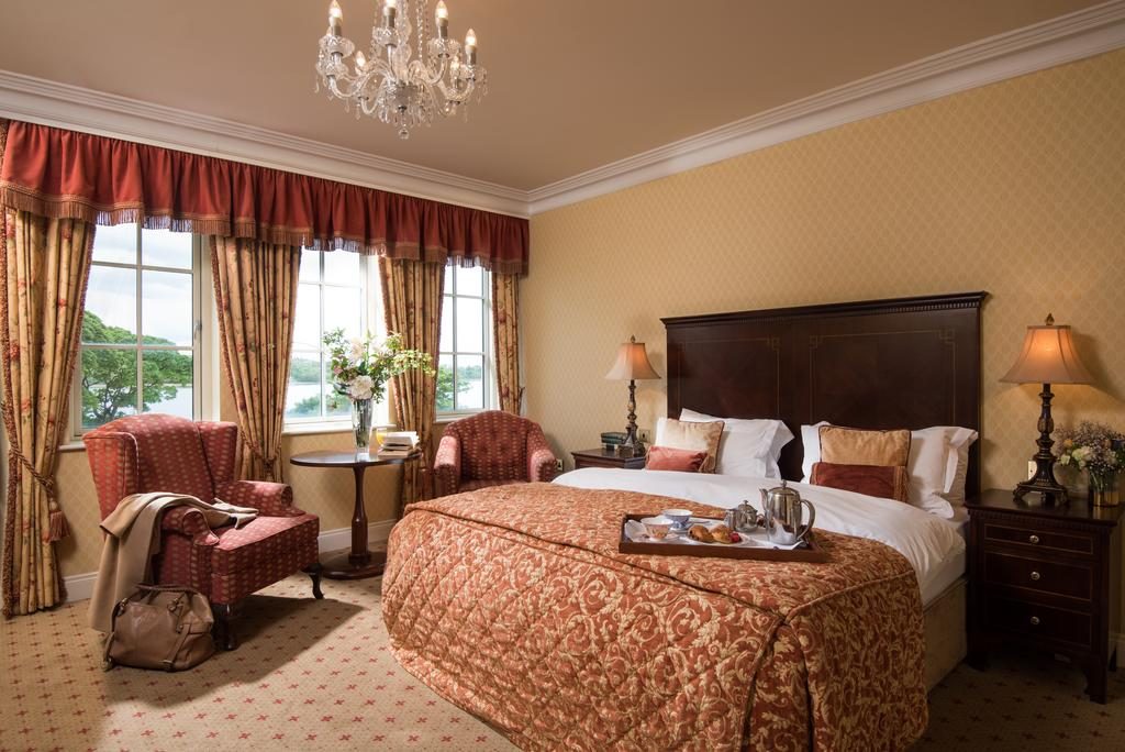 https://golftravelpeople.agiledigitalsolutions.co.uk/wp-content/uploads/2019/07/Lough-Erne-Resort-Bedrooms-3-1024x684.jpg