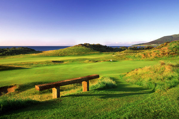 https://golftravelpeople.agiledigitalsolutions.co.uk/wp-content/uploads/2019/07/Royal-County-Down-Golf-Club-Championship-Links-11.jpg