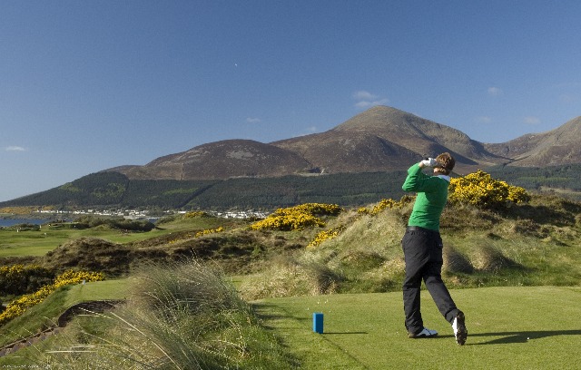 https://golftravelpeople.agiledigitalsolutions.co.uk/wp-content/uploads/2019/07/Royal-County-Down-Golf-Club-Championship-Links-12.jpg