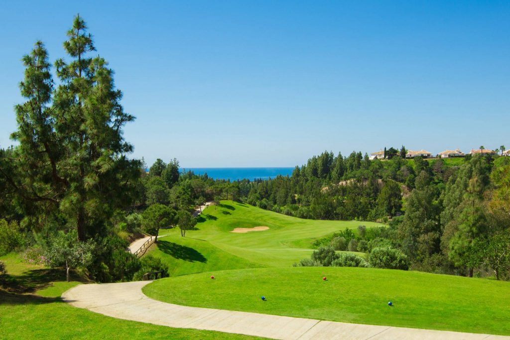 https://golftravelpeople.agiledigitalsolutions.co.uk/wp-content/uploads/2019/11/Chaparral-Golf-Club-Mijas-Costa-del-Sol-hoyo-17-b-Copy-1024x683.jpg
